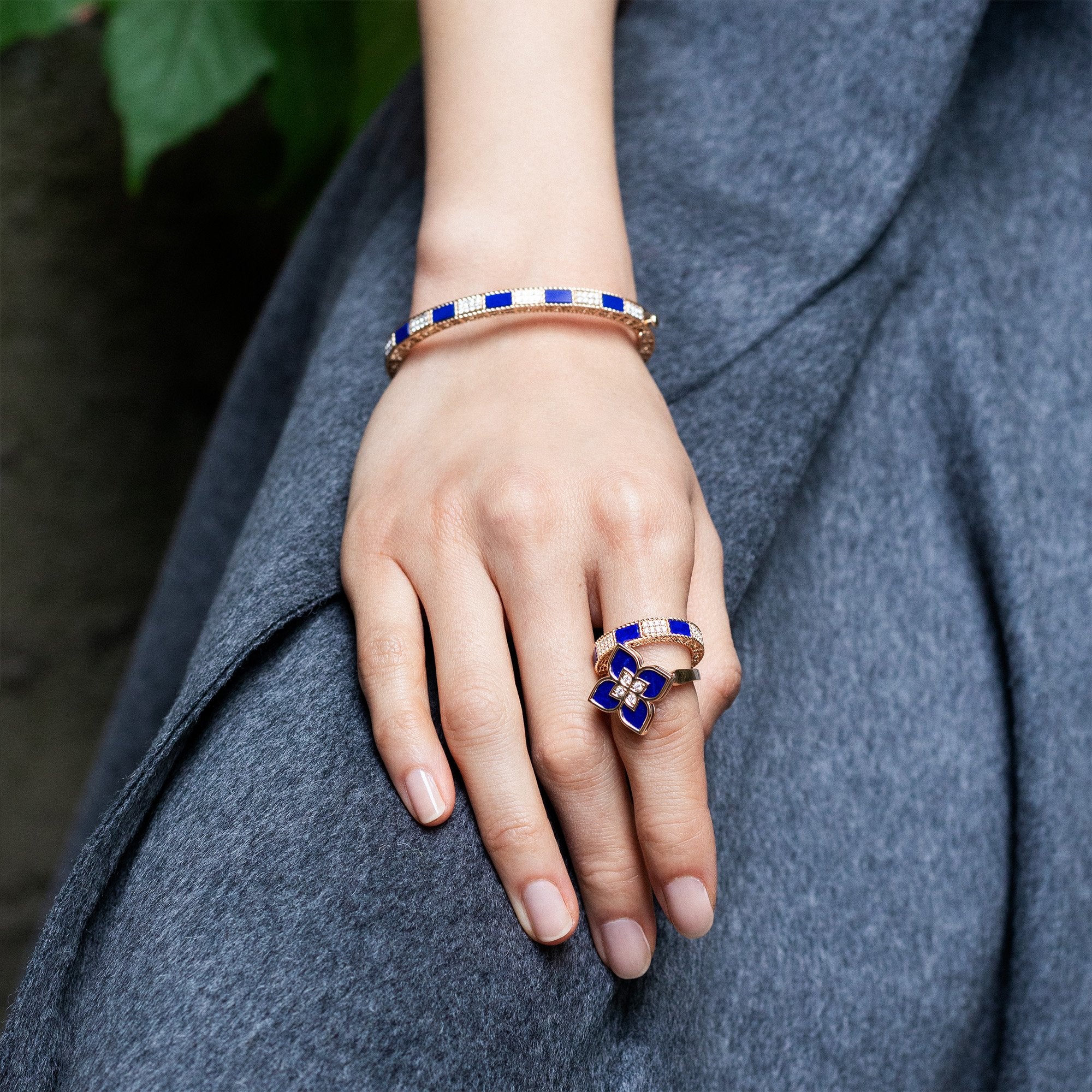 ART DECO BANGLE WITH LAPIS AND DIAMONDS - Image 4