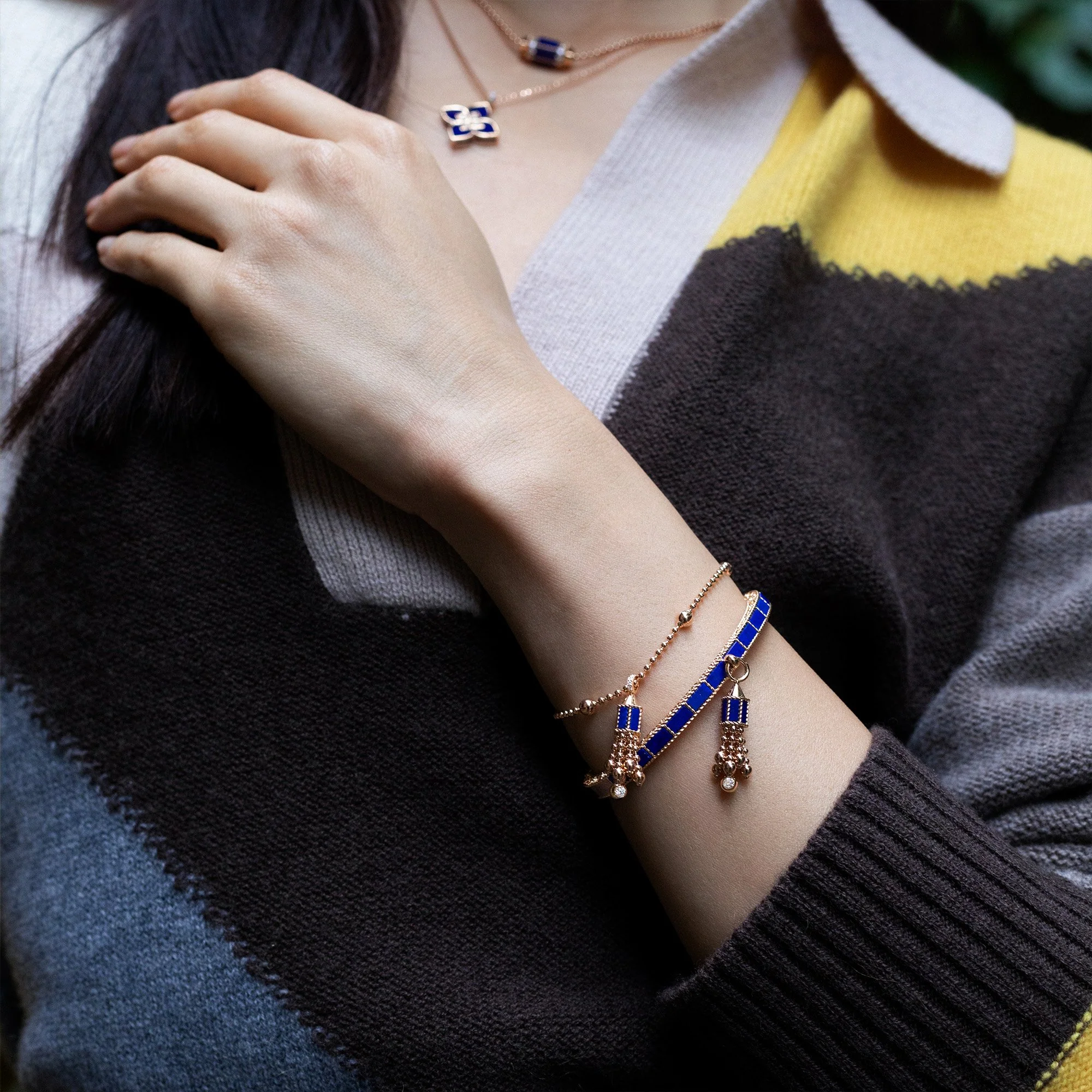 ART DECO BANGLE WITH LAPIS AND DIAMONDS - Image 3