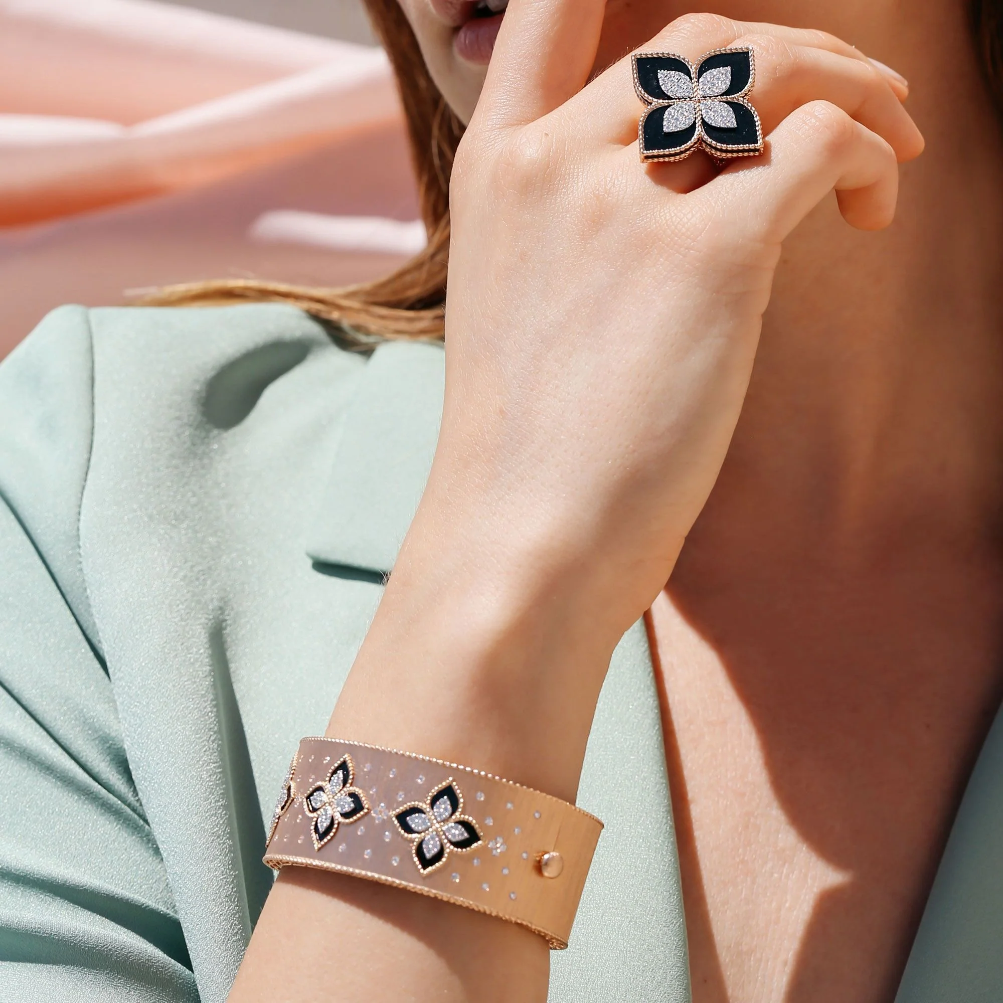 PRINCESS FLOWER BRACELET WITH DIAMONDS AND BLACK JADE - Image 2