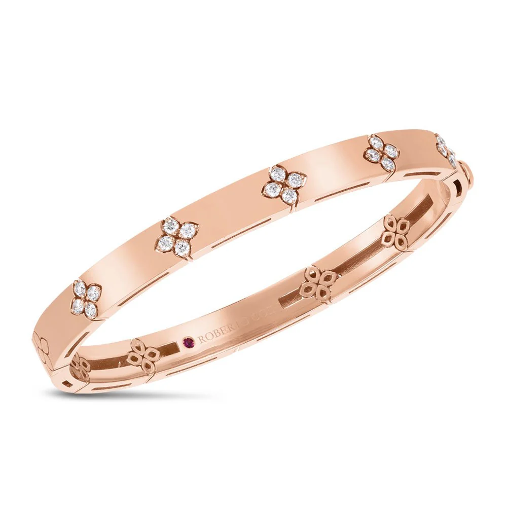 LOVE IN VERONA BANGLE WITH DIAMONDS - Image 4
