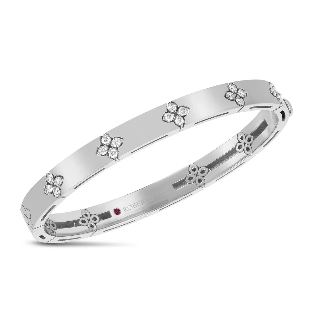 LOVE IN VERONA BANGLE WITH DIAMONDS - Image 5
