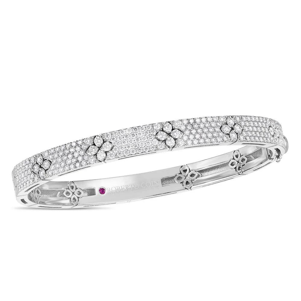 LOVE IN VERONA BANGLE WITH DIAMONDS - Image 4