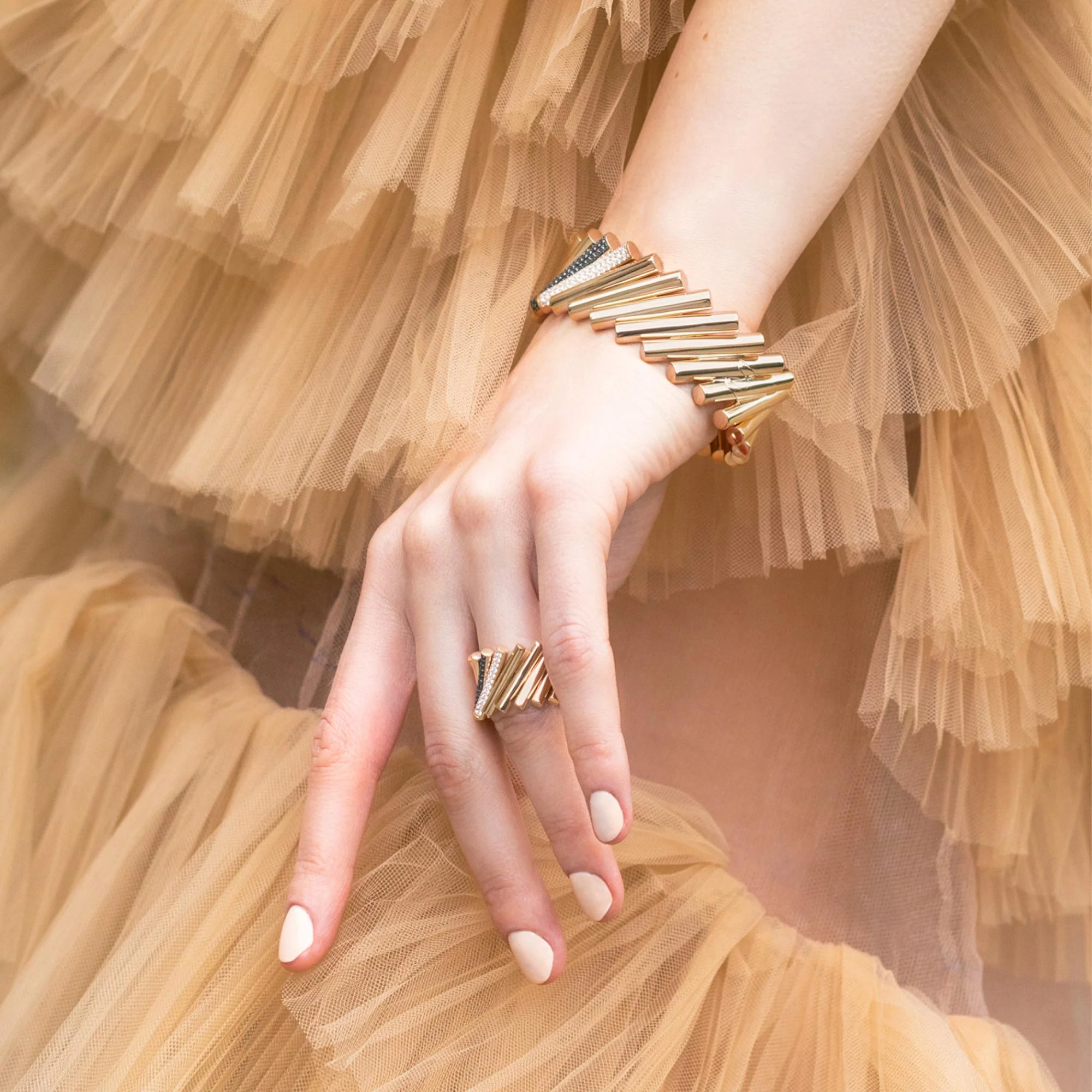 DOMINO RING WITH DIAMONDS - Image 4