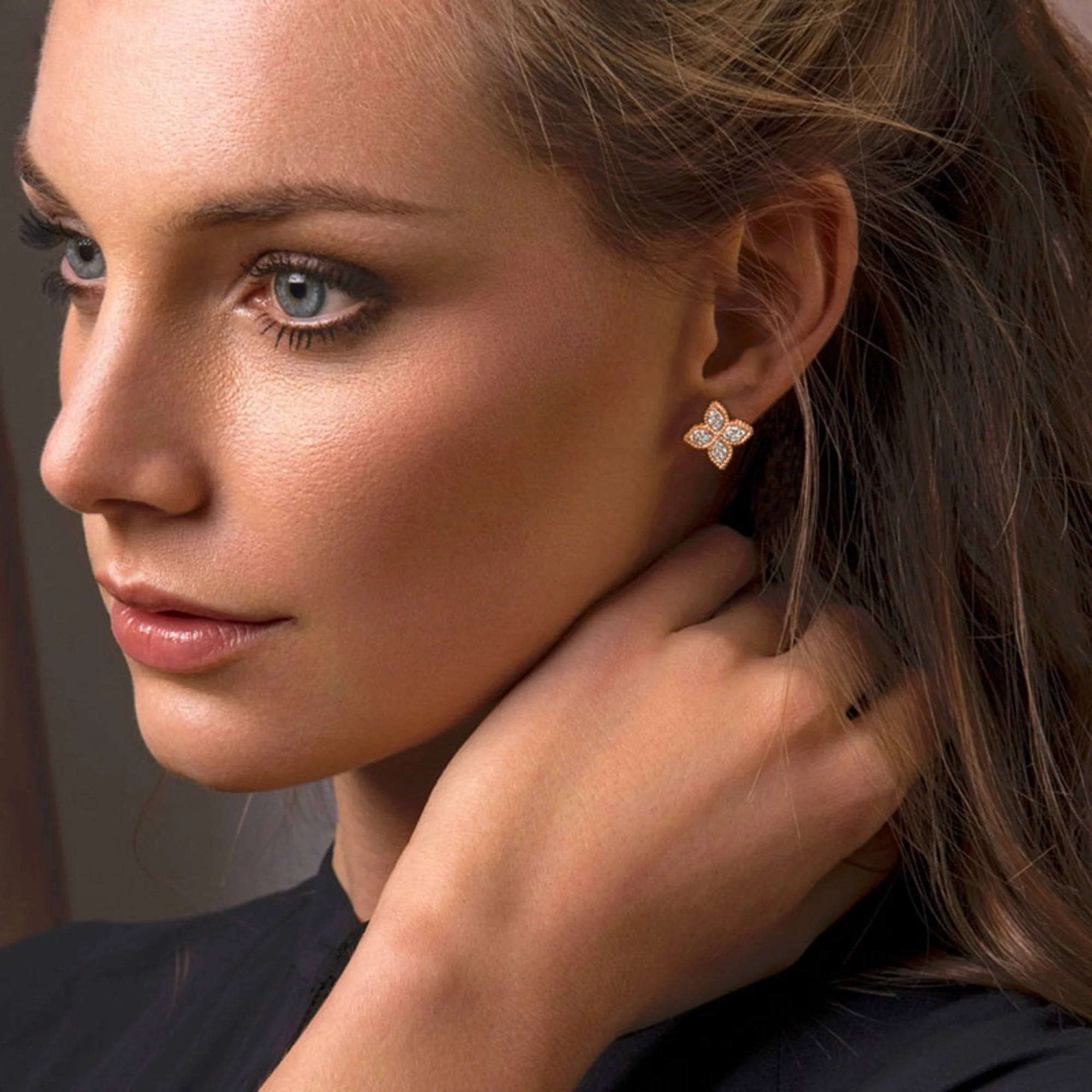 PRINCESS FLOWER EARRINGS WITH DIAMONDS - Image 2