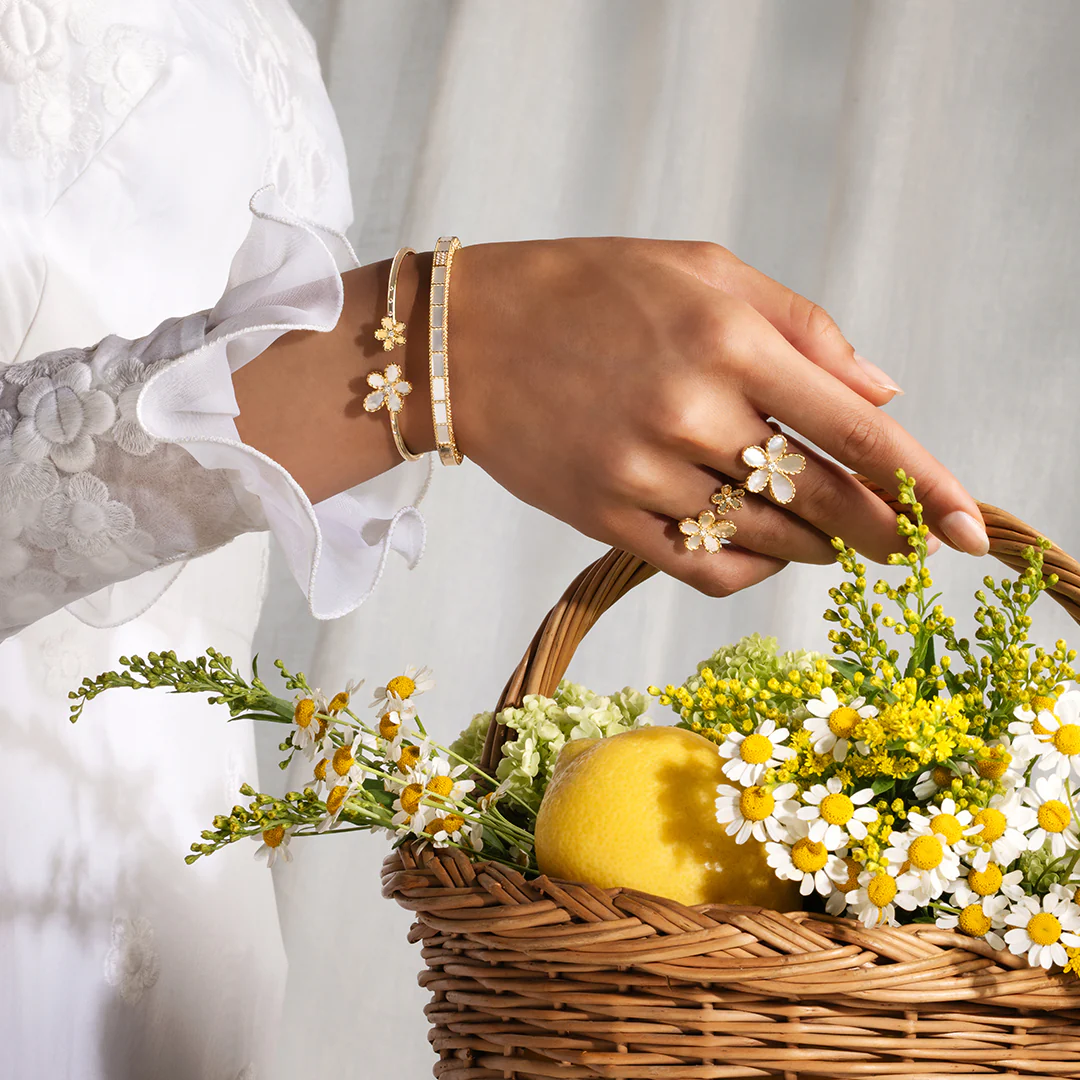 JASMINE BANGLE WITH DIAMONDS AND MOTHER OF PEARL - Image 4