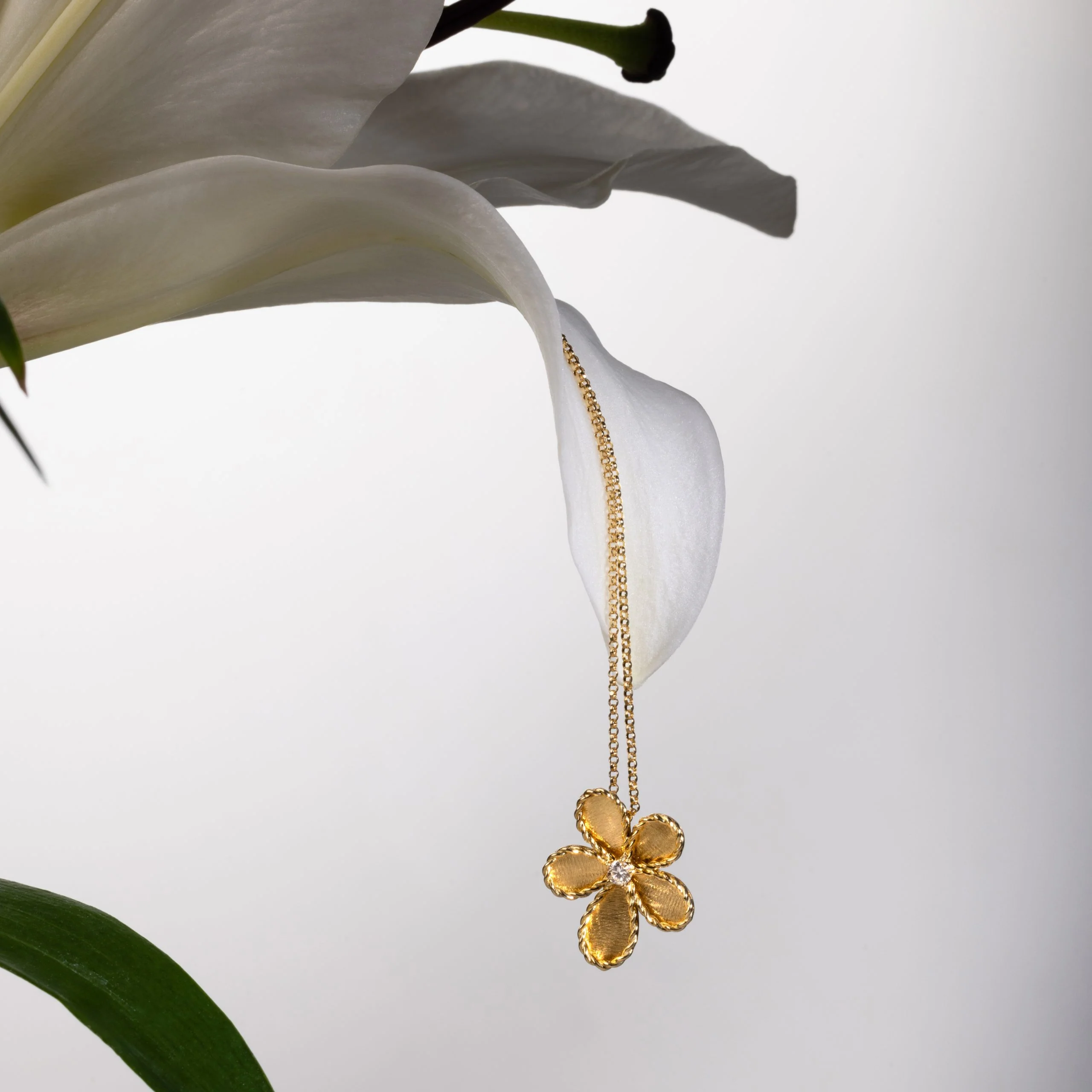 JASMINE NECKLACE WITH DIAMONDS - Image 3
