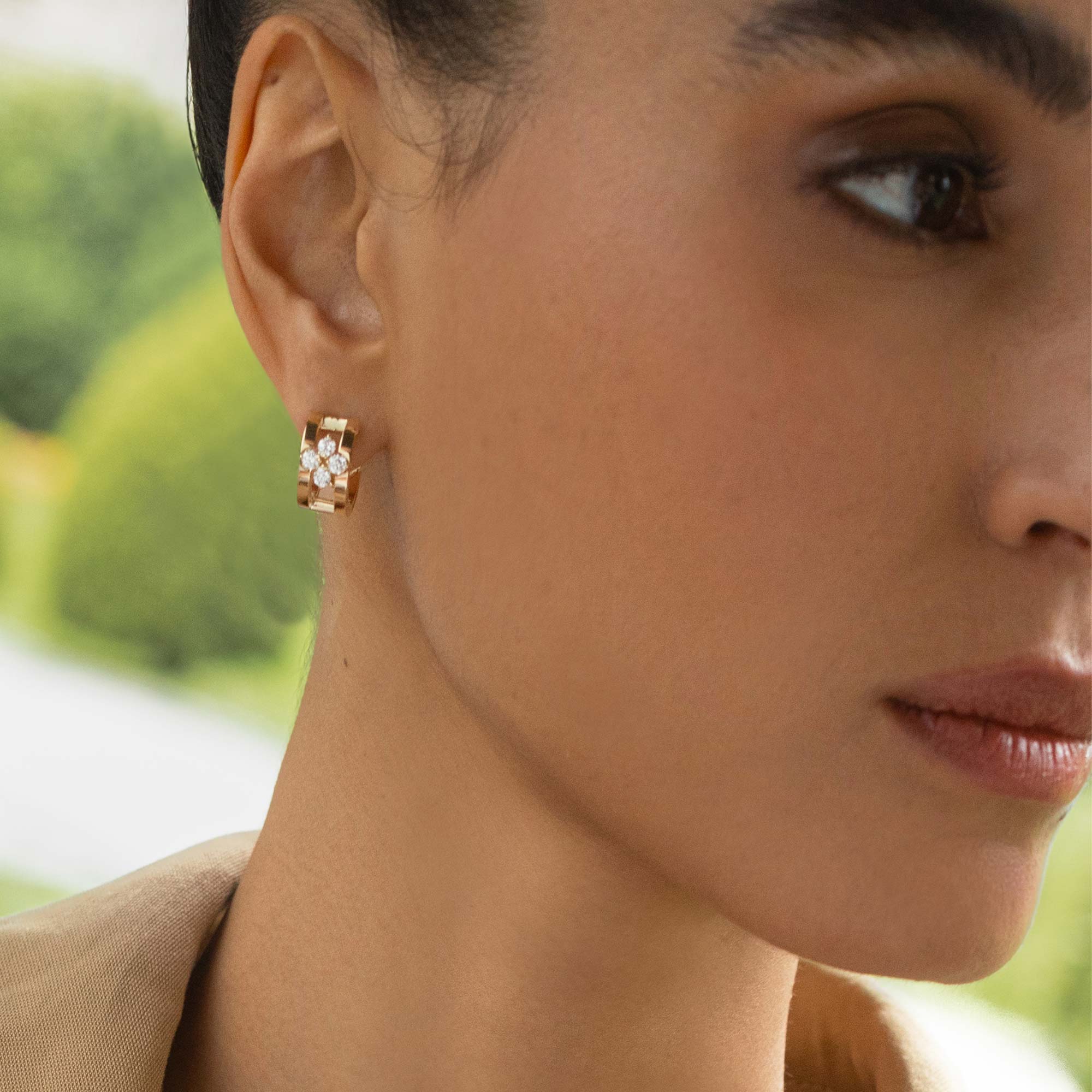 LOVE IN VERONA EARRINGS WITH DIAMONDS - Image 3
