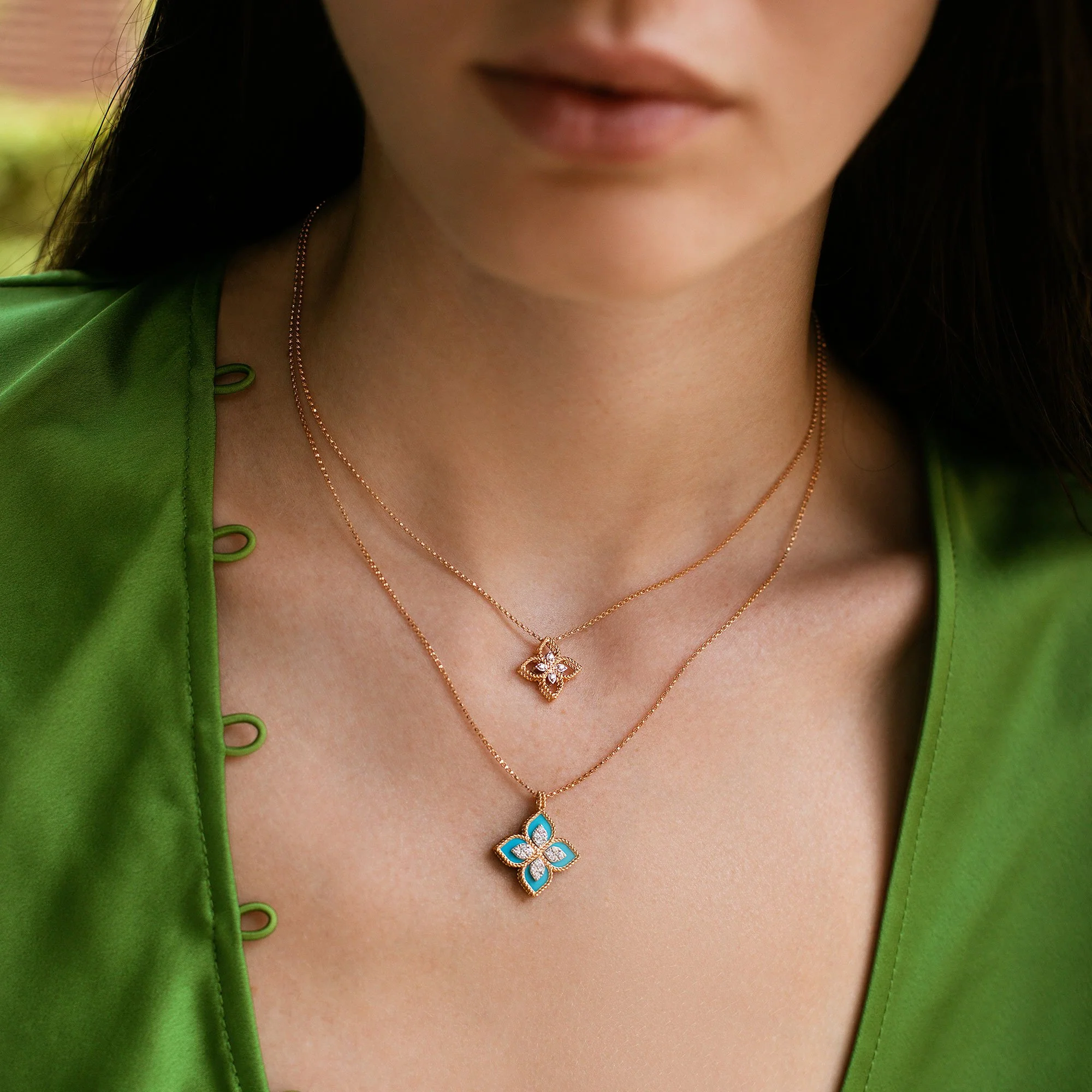 PRINCESS FLOWER PENDANT WITH DIAMONDS AND TURQUOISE - Image 3