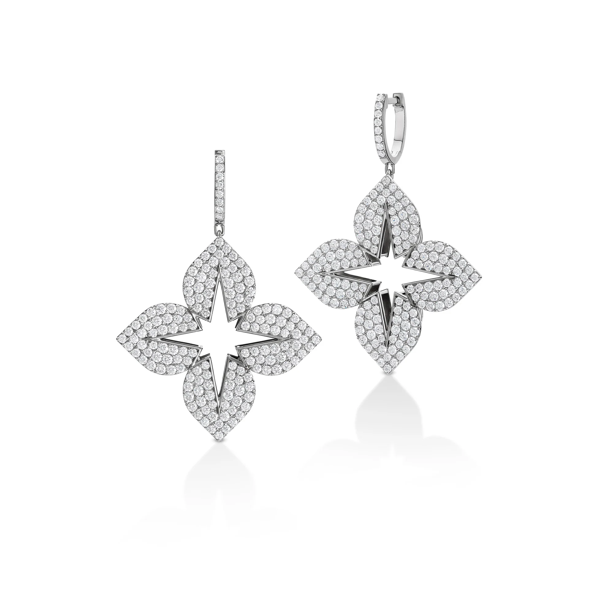 PRINCESS STAR EARRINGS WITH DIAMONDS