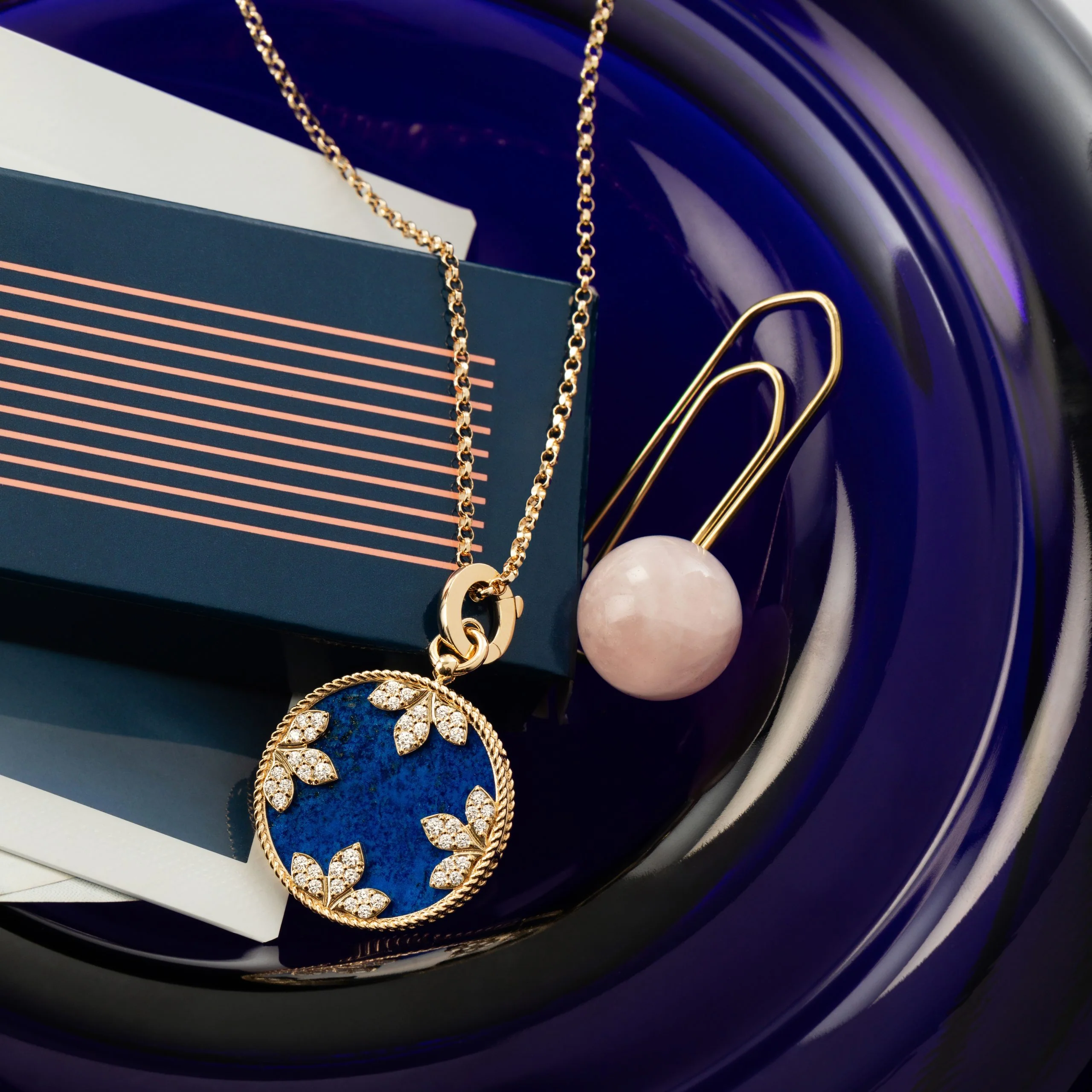 VENETIAN MEDALLIONS COLLAR WITH DIAMONDS AND LAPIS - Image 3