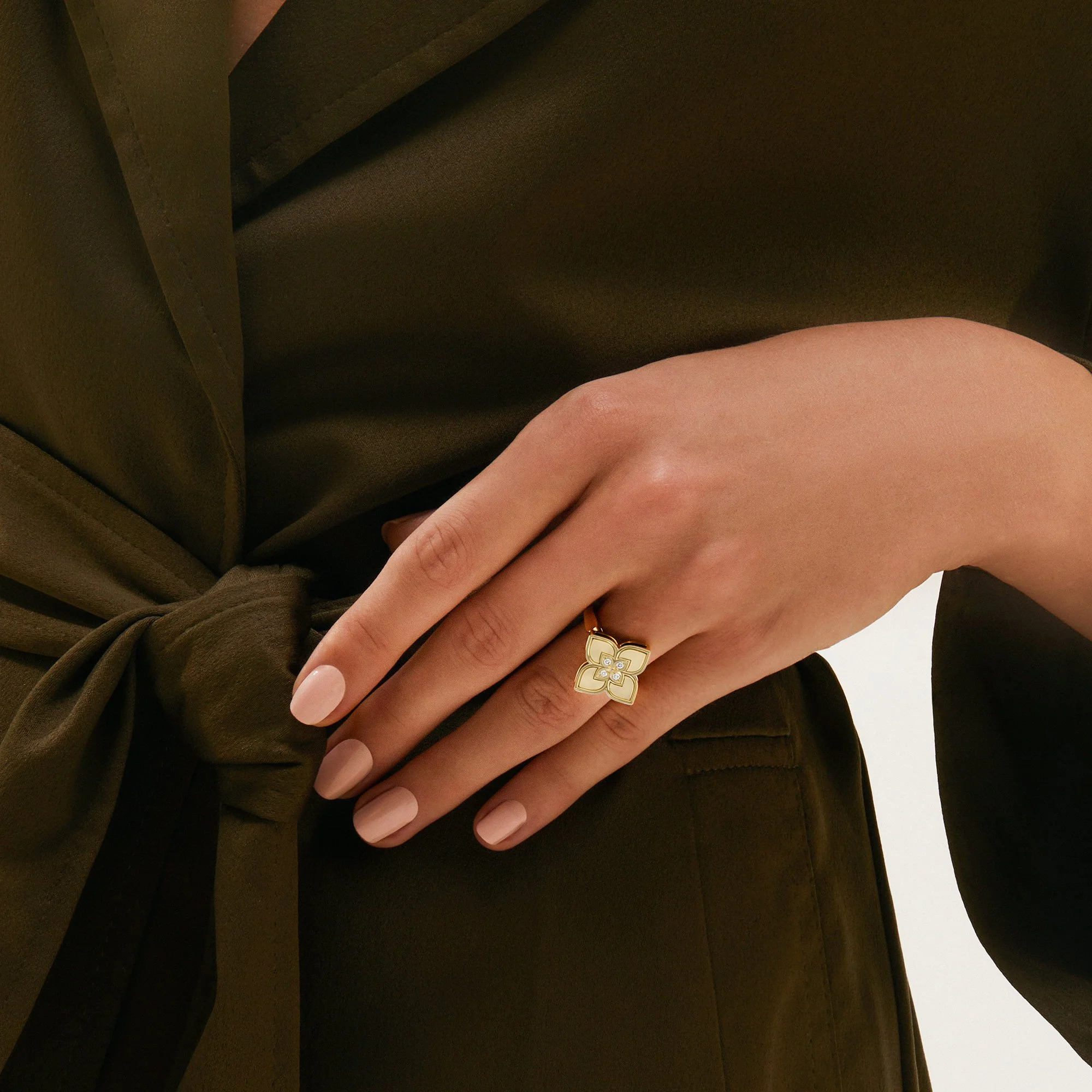 VENETIAN PRINCESS RING WITH DIAMONDS - Image 4